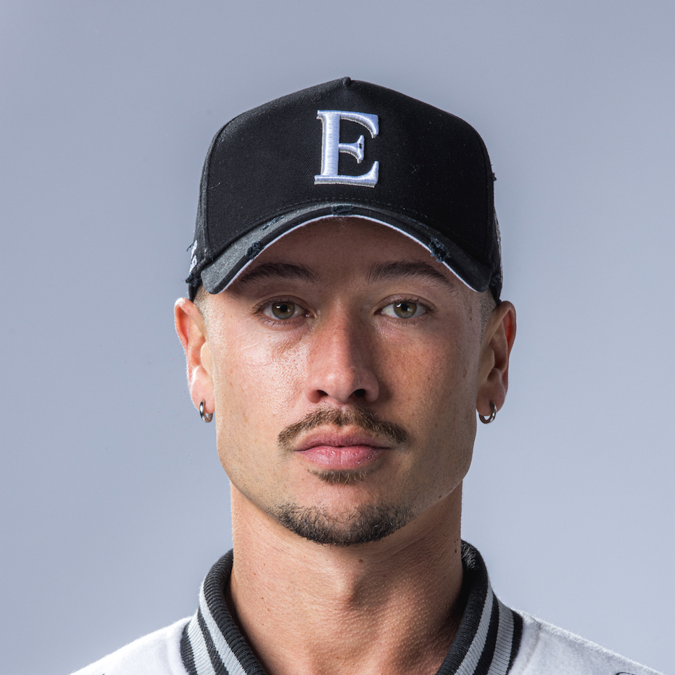 DISTRESSED BASEBALL CAP