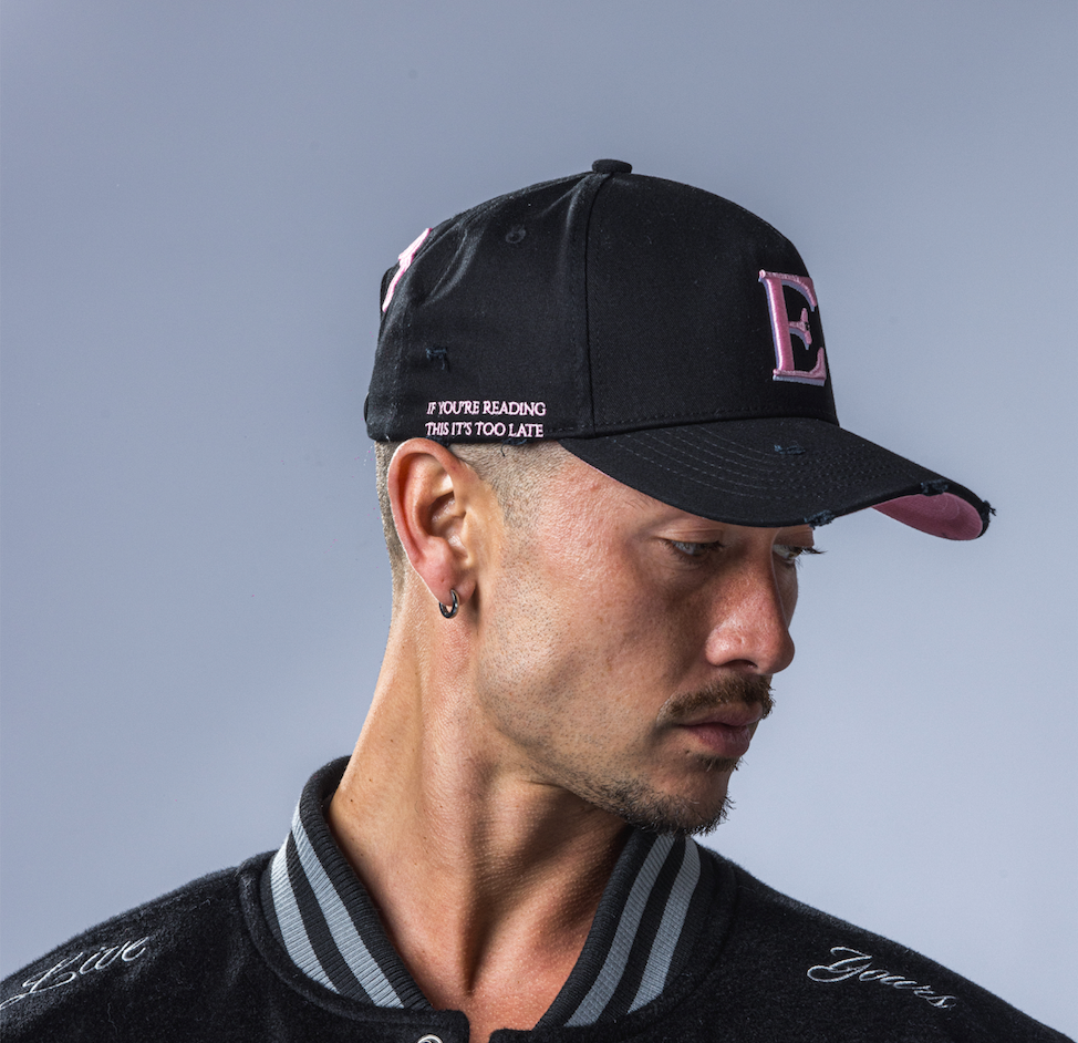 DISTRESSED BASEBALL CAP