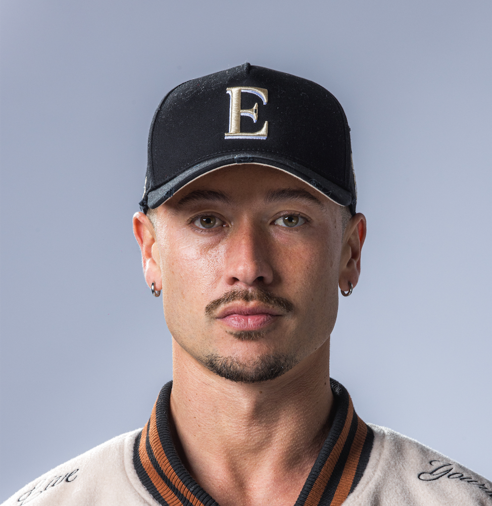 DISTRESSED BASEBALL CAP