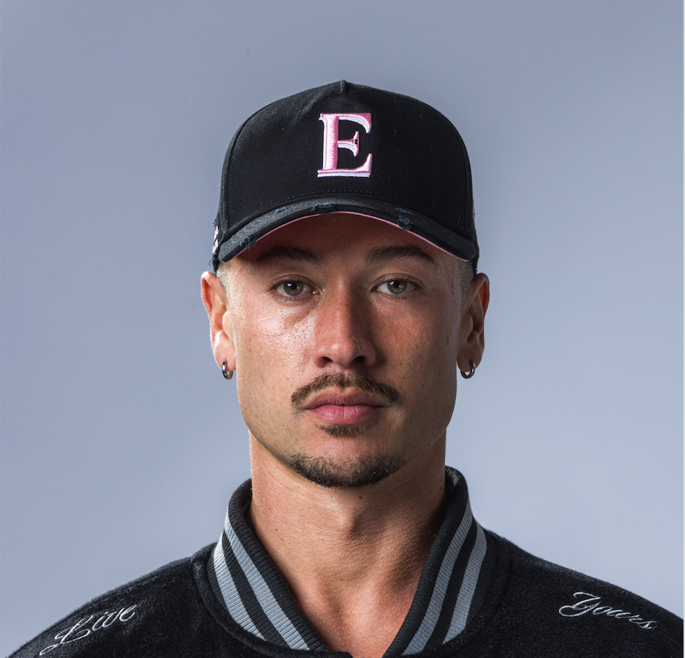 DISTRESSED BASEBALL CAP