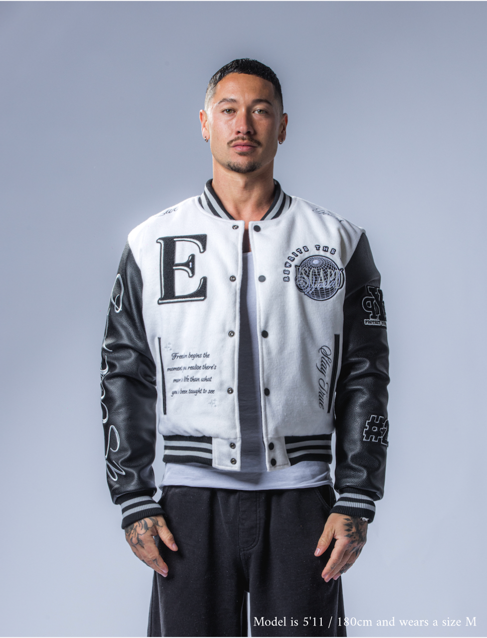 Model is 5’11 / 180cm and wears a size M