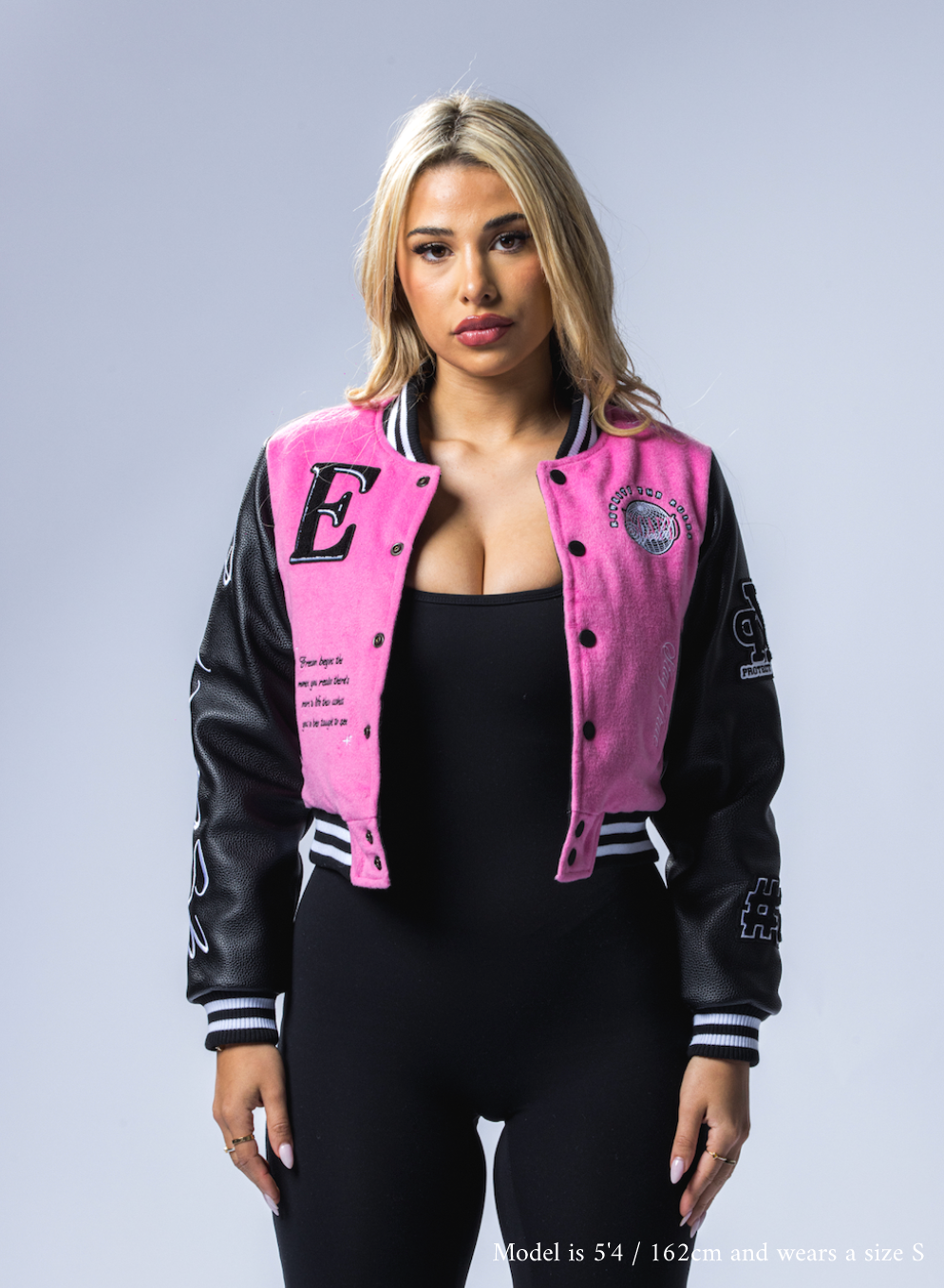 Model is 5’4 / 162cm and wears a size S