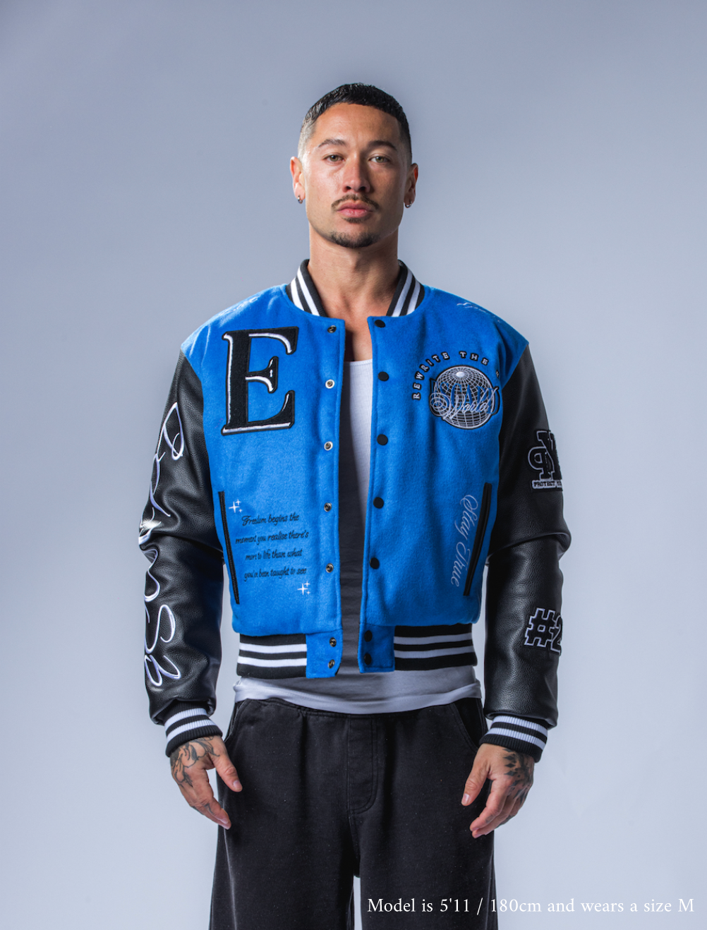 Model is 5’11 / 180cm and wears a size M
